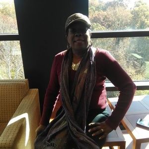 Meet your Posher, Gale